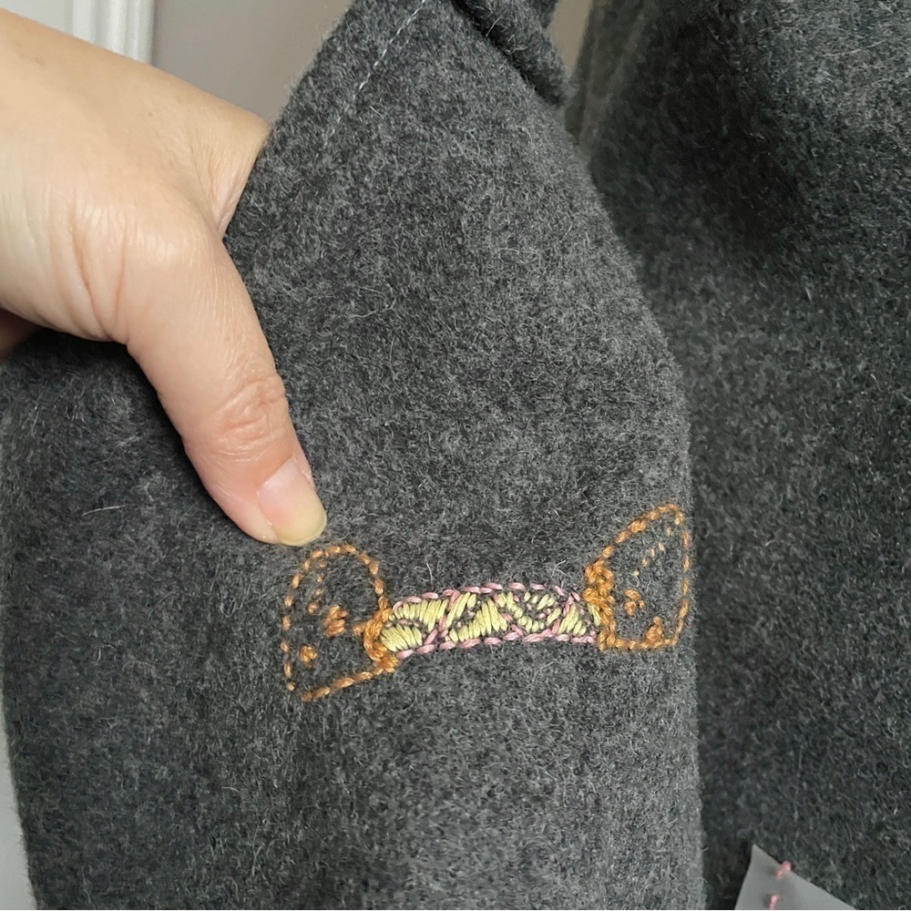 Handmade Gray Wool Elbow Cut-Out Embroidered Mid-Length Coat - 6/8, M, OOAK! - Picture 5 of 14